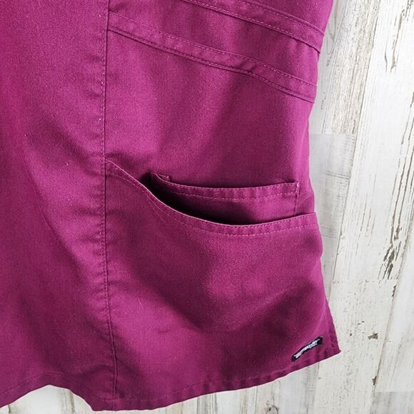Grey's Anatomy V-Neck Scrub Top Maroon Size Small - Picture 6 of 11